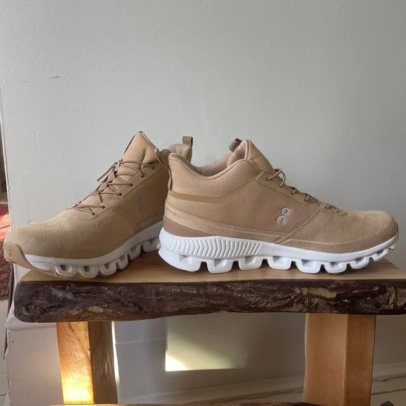 NWOT On Running On Cloud “Hi” Women’s Sneakers, in Dune Colorway - Picture 2 of 7